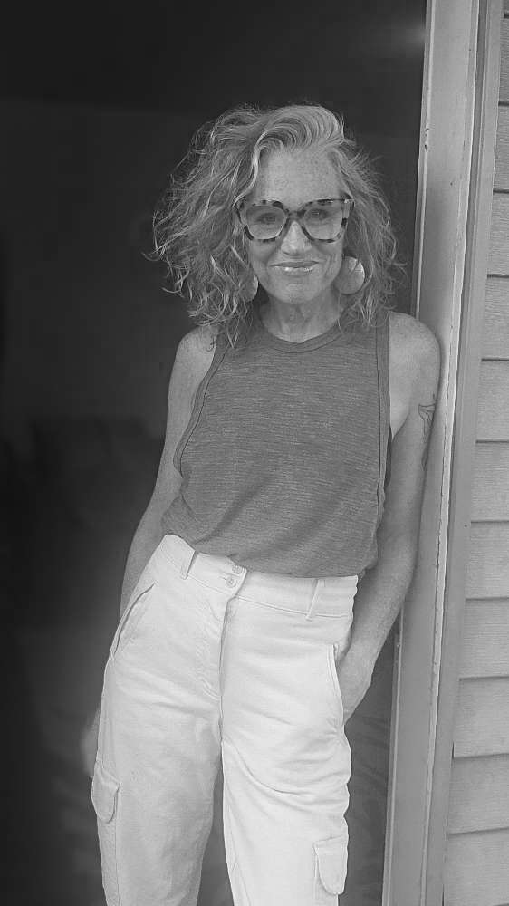 Gillian Gahagan, owner of Gahagan Creative, a web design and digital marketing business that helps small businesses, soloprenuers, and creatives